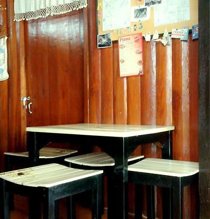 Baan Mai Guesthouse Mae Hong Son Zewnętrze zdjęcie