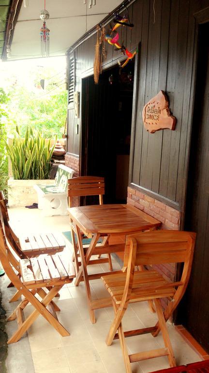 Baan Mai Guesthouse Mae Hong Son Zewnętrze zdjęcie