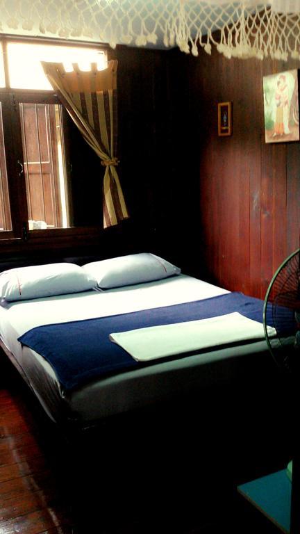 Baan Mai Guesthouse Mae Hong Son Pokój zdjęcie