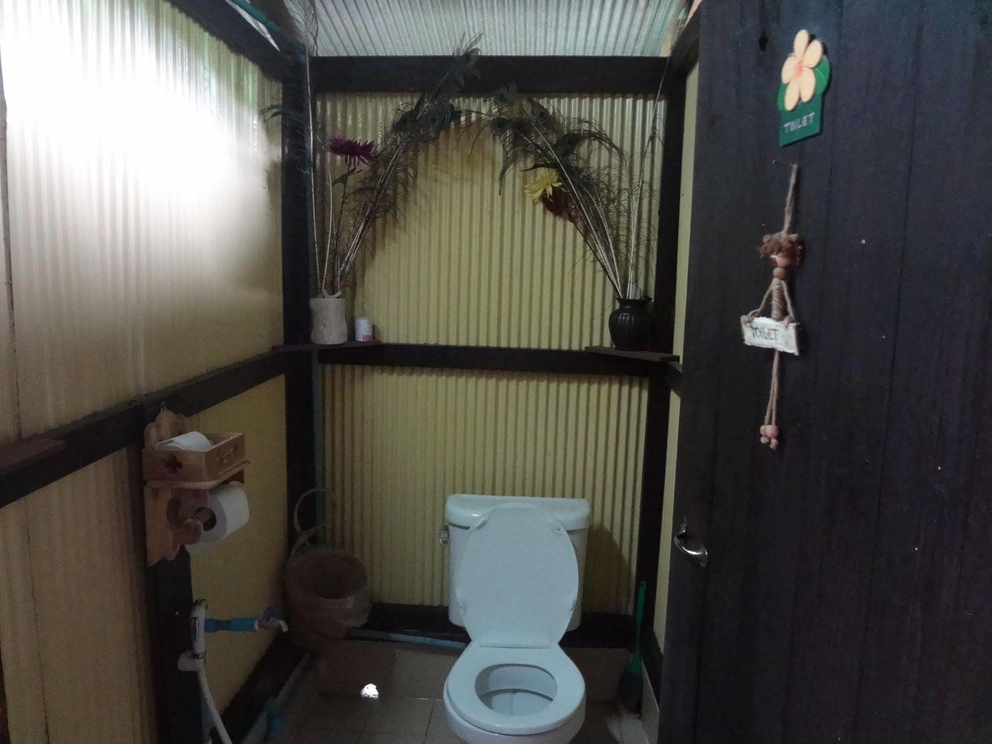 Baan Mai Guesthouse Mae Hong Son Zewnętrze zdjęcie