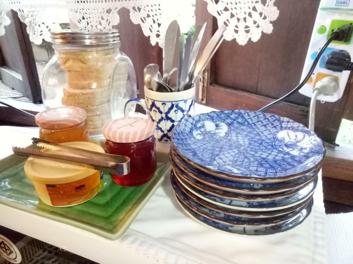 Baan Mai Guesthouse Mae Hong Son Zewnętrze zdjęcie
